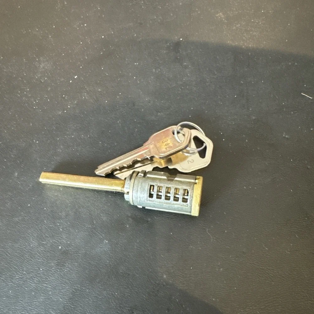Kwikset Deadbolt‎ Replacement Cylinder brass